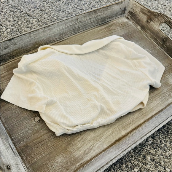 Thats So Fetch size 2 white collard button down, crop top t-shirt - Picture 2 of 2